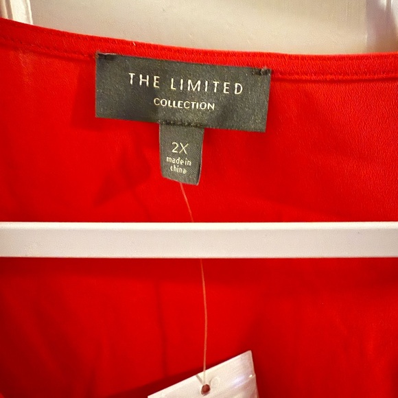 NWT Womens Size 2X The Limited Red Ruffle Accent V-Neck Button Down Blouse Top - Picture 2 of 3